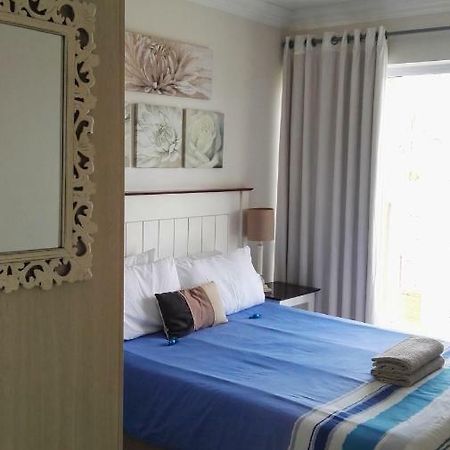 27 & 28 Neptune Terrace Jeffreys Bay Luaran gambar