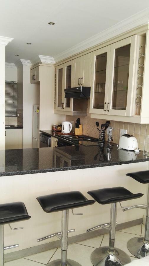 27 & 28 Neptune Terrace Jeffreys Bay Luaran gambar